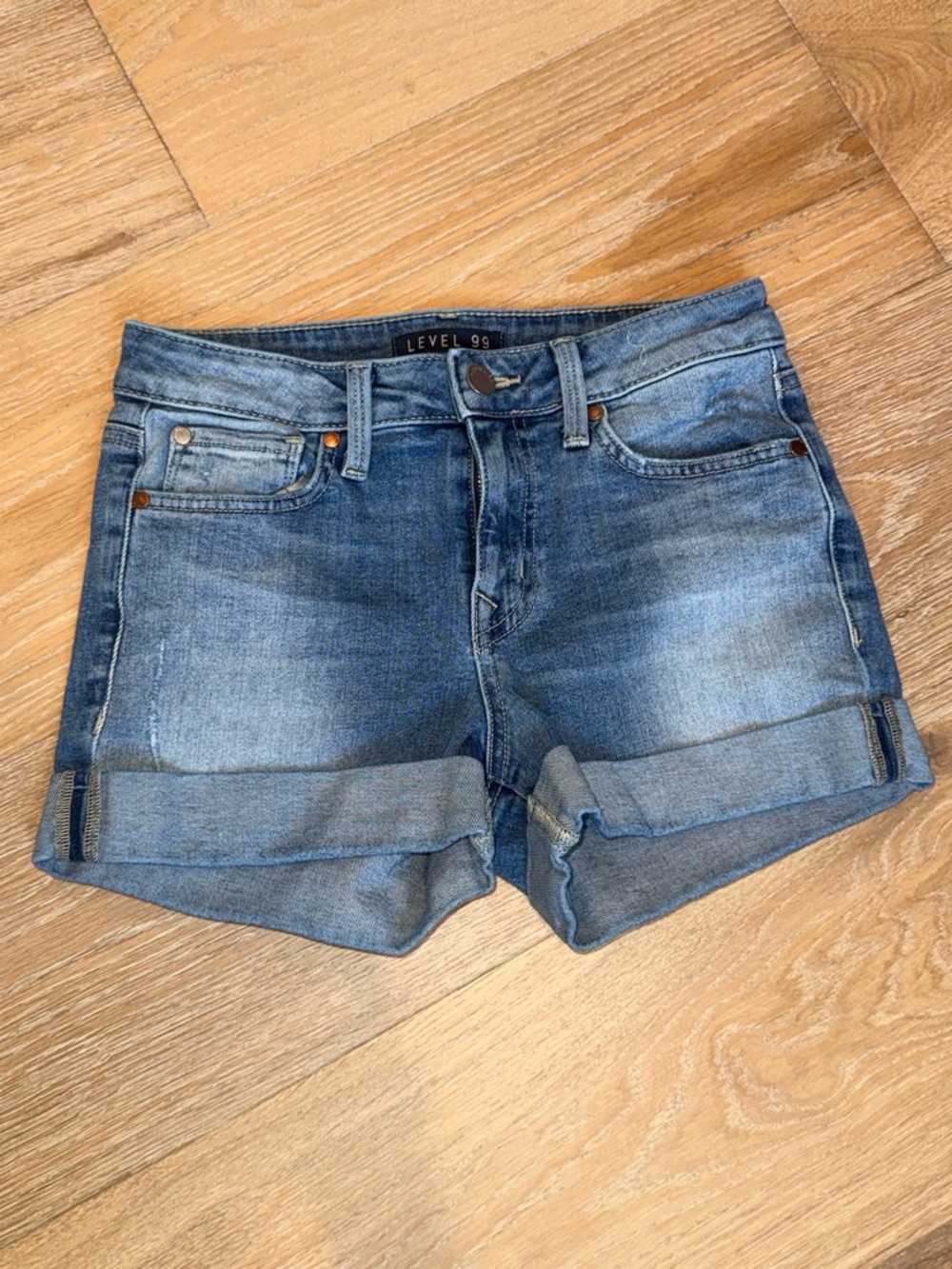 Level 99 Blue Rolled-Hem Denim Shorts
